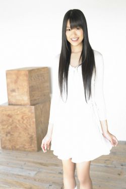 万美汐